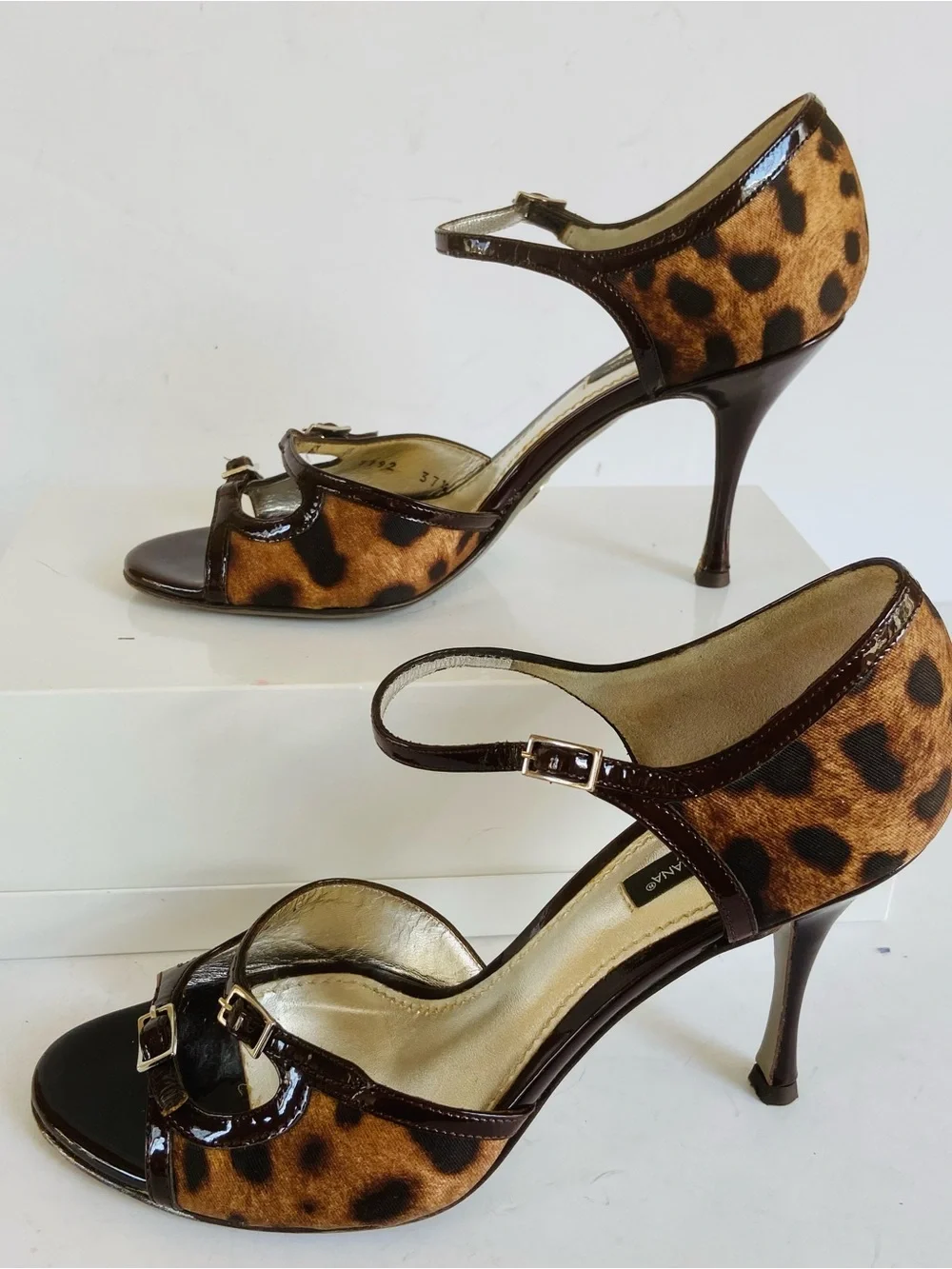 Dolce & Gabbana brown black animal print heels 37.5